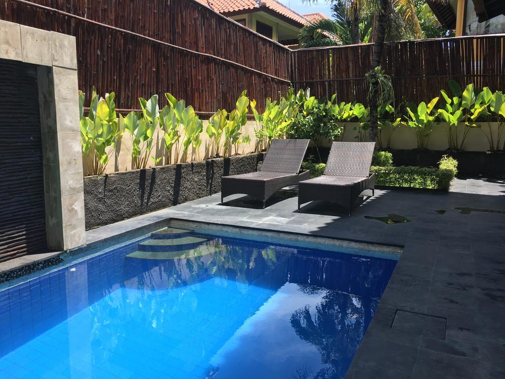 Kuta Holiday Villas 外观 照片
