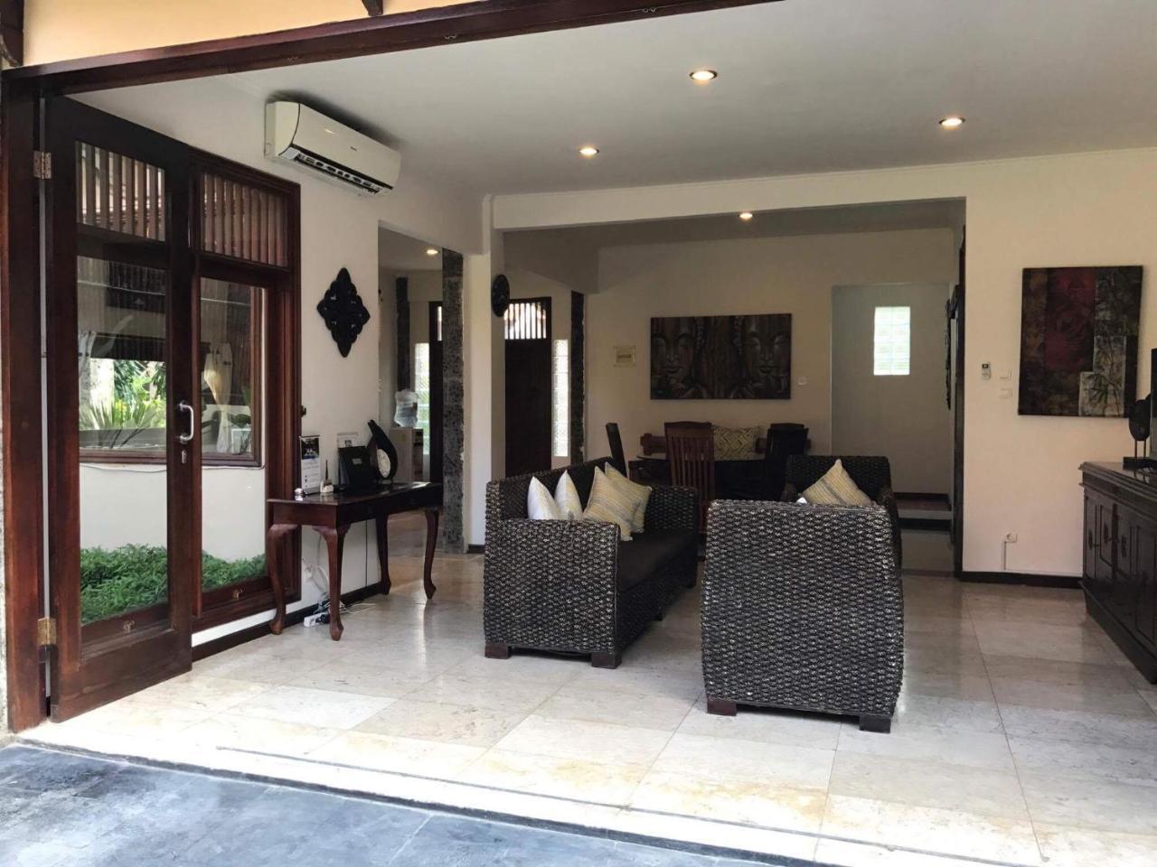 Kuta Holiday Villas 外观 照片