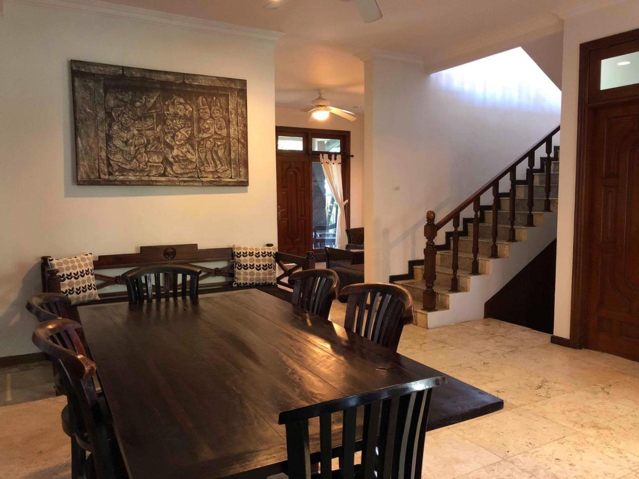 Kuta Holiday Villas 外观 照片